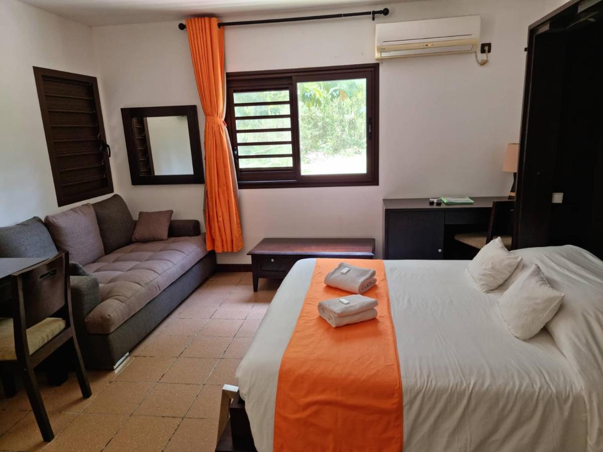 Hotel Oasis de Kiamu Lifou Exterior foto